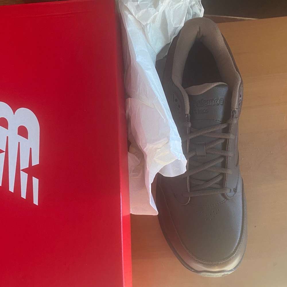 New Balance Walking Shoes - Red Box